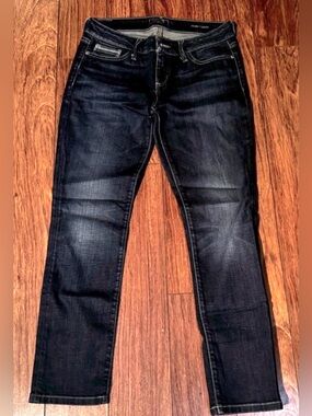 Guess dark Wash cropped cigarette jeans size 28